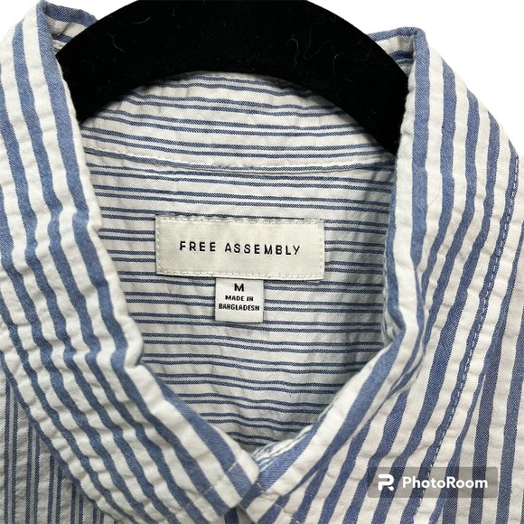 Free Assembly Mens Shirt Collared Button Down Seersucker Blue White Strip Cotton - Picture 3 of 10
